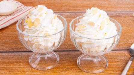 COCONUT MOUSSE: super delicious and easy to make!