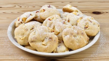 SOFT PEACH COOKIES: delicious with a soft center!