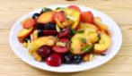 FRUIT SALAD: a delicious and original twist on the classic fruit salad!