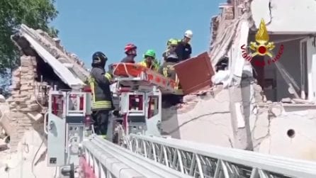 Crolla una palazzina a Rosora, salvato un 54enne: l'uomo è ora ricoverato in gravi condizioni