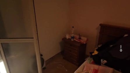 Sorelle ritrovate a Formia, l'appartamento in cui vivevano con la parente 80enne