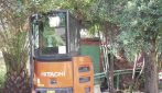 Piazza di spaccio a cielo aperto, arriva De Luca con una ruspa: "Qui un parco giochi per bimbi"