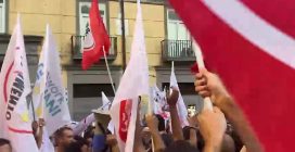 Potere al Popolo interrompe l'evento del campo largo a Napoli, Bonelli: "Fate un favore ai fascisti”