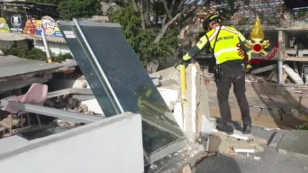 Terremoto in Venezuela, soccorritori italiani scavano tra le macerie di La Guaira