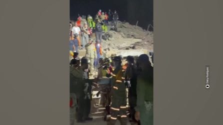 Ragazzino di 11 anni estratto vivo a 3 giorni dal terremoto in Venezuela