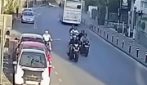 Pompei, denunciati i giovani in scooter che hanno spinto l’anziano in bici