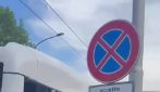 Metro Linea 1 chiusa, folla per salire sulla navetta bus al Policlinico