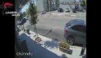 Carovigno, assalto al portavalori a pochi metri dalla caserma dei carabinieri: tre arresti, uno dei rapinatori ferito