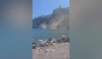 Crolla costone di monte sulla spiaggia di Seiano