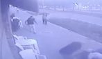 Il video dell'accoltellamento in via Capecelatro a Milano: l'agguato del 22enne e l'aggressione