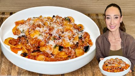 PASTA CON MELANZANE E SALSICCIA