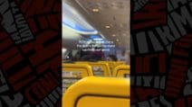 Francesco Renga allontanato da un volo Ryanair dopo una discussione con gli steward