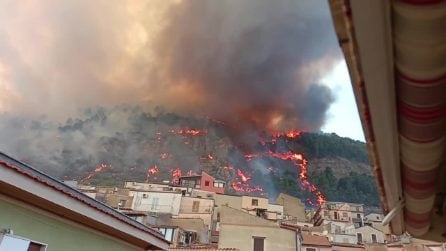 Incendio a Castronovo di Sicilia, 21 Comuni restano senz'acqua