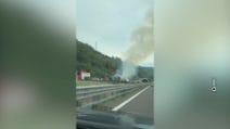 Camion in fiamme sull'A1, chiuso tratto nel Fiorentino: almeno 14 chilometri di coda