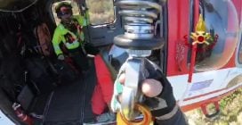 Turista cade durante escursione a Filicudi: il video del salvataggio dei vigili del fuoco