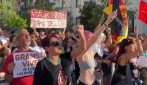 Vannacci contestato a Pescara: "Tutti siamo antifascisti"