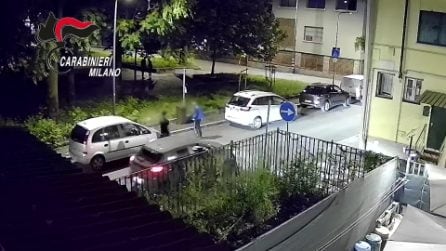 Aggrediscono un 30enne a Milano e lo feriscono con un machete: 17enni accusati di tentato omicidio