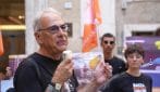 LAV mostra le immagini delle violenze sugli animali nei circhi fuori il Ministero della Cultura
