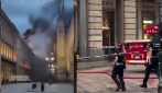 Incendio in un edificio vicino alla Rinascente a Milano: l'intervento dei vigili del fuoco
