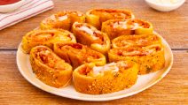 PIZZA STROMBOLI: the tasty stuffed pizza roll originally from the United States!