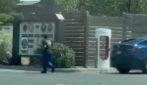 Il video della sparatoria fuori da un fast-food in Idaho: tre persone uccise