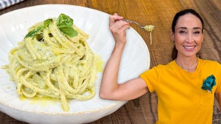 PASTA CON PESTO DI MANDORLE