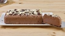 CHOCOLATE SEMIFREDDO: a refreshing dessert to enjoy by the spoonful!