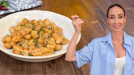 GNOCCHI CON GAMBERI: la ricetta facile per farli cremosi e saporiti!