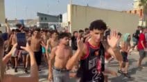 Crisi migratoria a Ceuta, migliaia di arrivi: Madrid schiera l'esercito