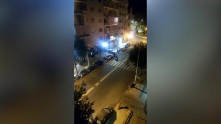 Gare di moto tra ragazzi di notte a Capodimonte, i residenti "Strada usata come pista da corsa"