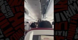 Aereo perde 90 metri di quota in pochi istanti, 17 feriti: il video delle forti turbolenze