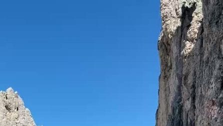 Escursionista francese in difficoltà recuperato con l'elicottero sulle montagne bellunesi