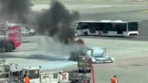A fuoco carrellino dei bagagli a Malpensa: volo slitta di 2 ore