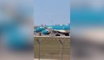 Aereo della Vietnam Airlines urta la pista con la coda, il video ripreso durante il decollo a Monaco