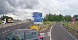 Auto contromano sulla Firenze-Livorno, tir con una manovra evita l'incidente