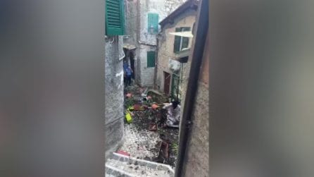 Uomo in escandescenze a Olevano Romano, feriti sindaco e carabinieri: militare col volto fratturato