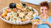 INSALATA DI RISO CON PESCE: la variante del piatto classico ma ricco di profumi!