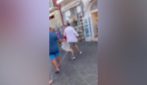 Capri, rissa a Marina Grande: calci e pugni tra i passanti davanti a un bar
