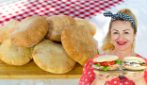 PUCCIA SALENTINA: il classico dello street food pugliese, croccante fuori e morbido dentro!