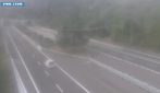 Contromano in A1 per 50 chilometri, 32enne bloccata dopo inseguimento: il video