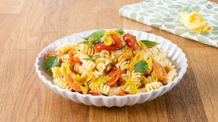 PASTA CON I FIORI DI ZUCCA: facile e cremosa