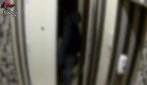 Rapina in casa al Colosseo, minacciano i proprietari e scappano con 100mila euro di gioielli