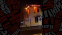 Incendio nel Milanese, 25enne dà fuoco al suo appartamento: l'intera palazzina è inagibile