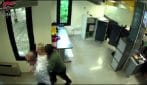 Rapina in banca con ostaggi a Ferrara: fugge con 120 mila euro ma viene arrestato a Brindisi