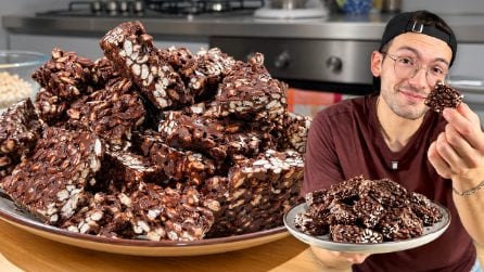 BARRETTE DI RISO SOFFIATO E CIOCCOLATO: lo snack croccante facilissimo da fare!