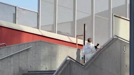 Ragazzo di 21 anni muore precipitando da 15 metri in piazza Gae Aulenti a Milano