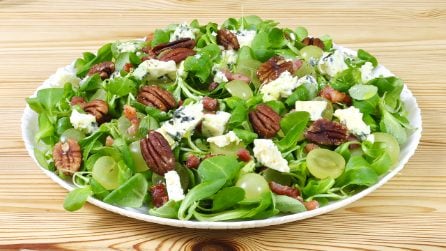 INSALATA CON L’UVA: Il piatto autunnale fresco e sfizioso!