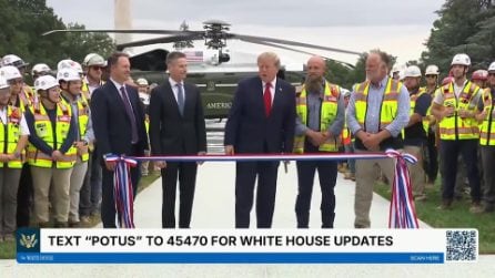 Il discorso di Trump non si sente: i giornali boicottavo l’evento e lui crea la TrumpTV