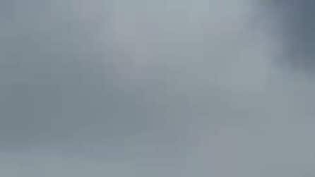 Un jet precipita in Galles, i piloti si salvano gettandosi con il paracadute