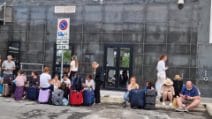 Aeroporto di Catania chiuso per troppa cenere dell’Etna: grossi disagi per i viaggiatori